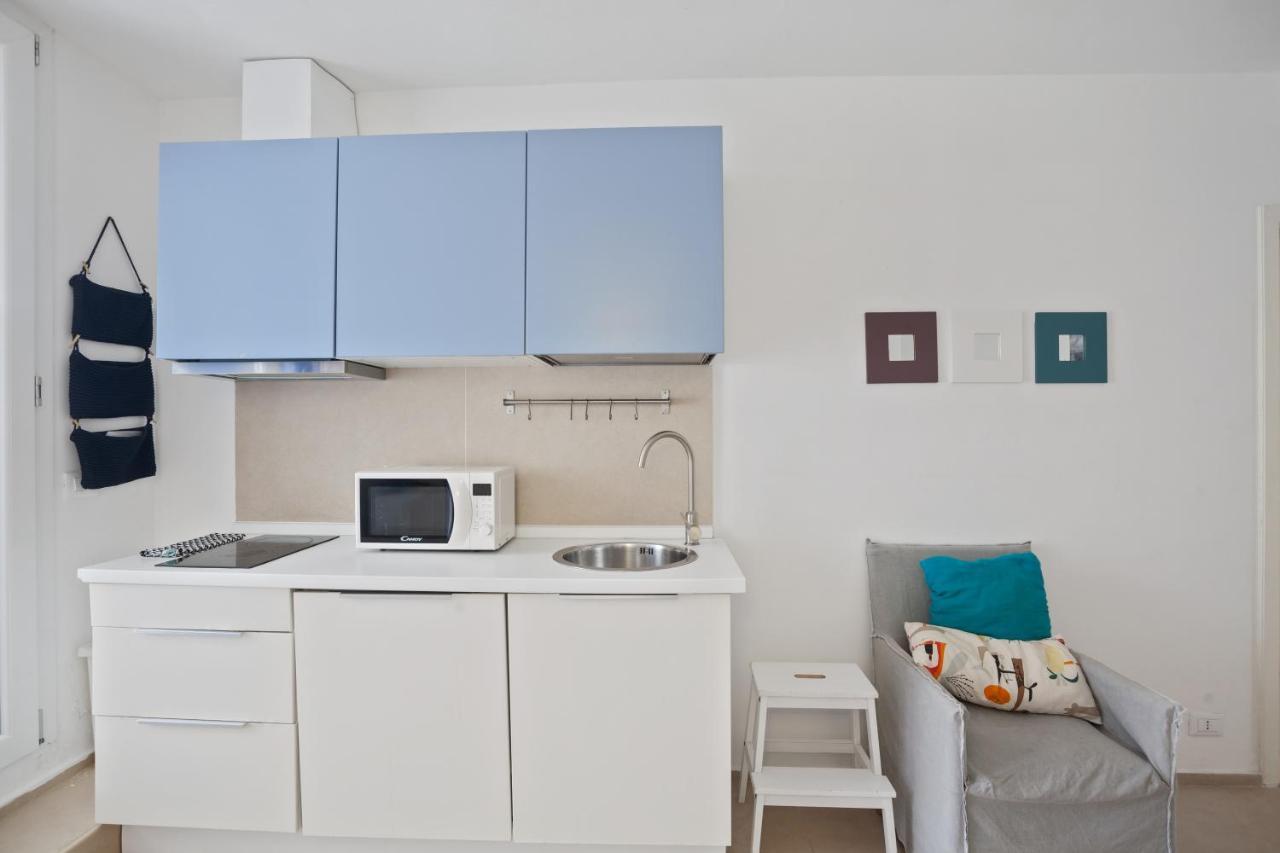 Casalmare Apartments One Step From The Sea Mola di Bari Bagian luar foto