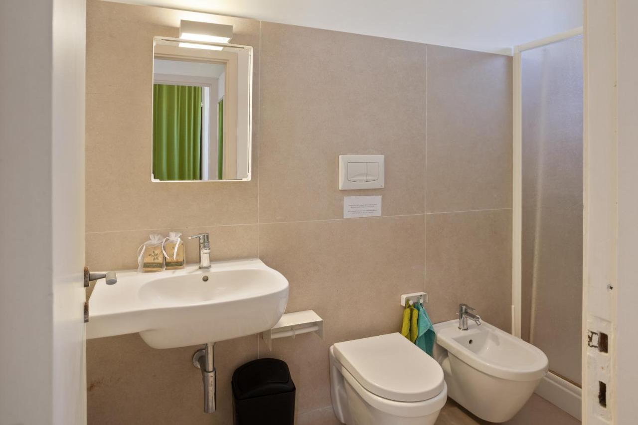 Casalmare Apartments One Step From The Sea Mola di Bari Bagian luar foto