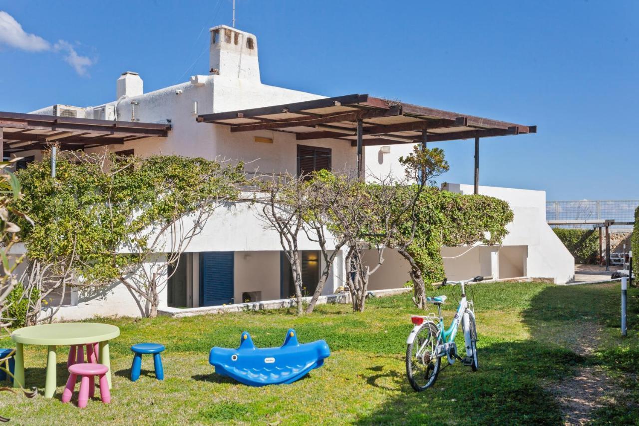 Casalmare Apartments One Step From The Sea Mola di Bari Bagian luar foto