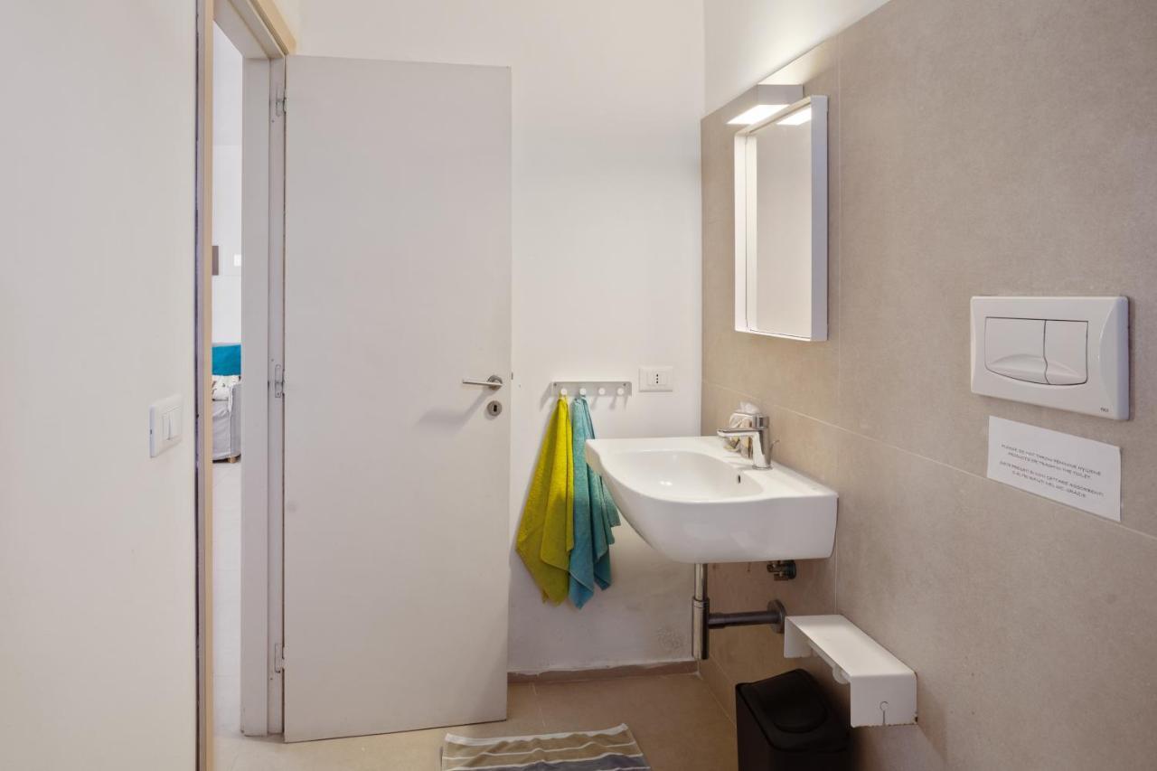 Casalmare Apartments One Step From The Sea Mola di Bari Bagian luar foto