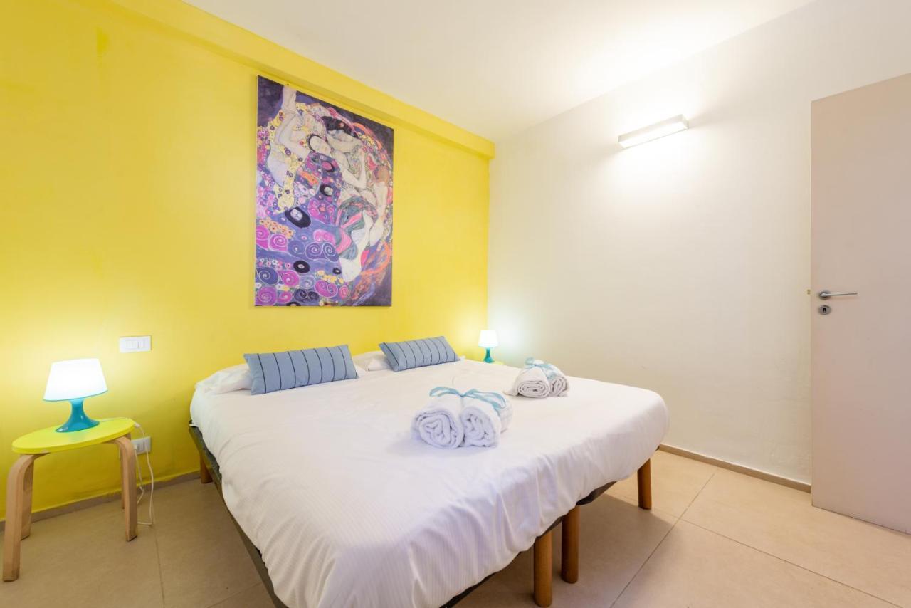 Casalmare Apartments One Step From The Sea Mola di Bari Bagian luar foto