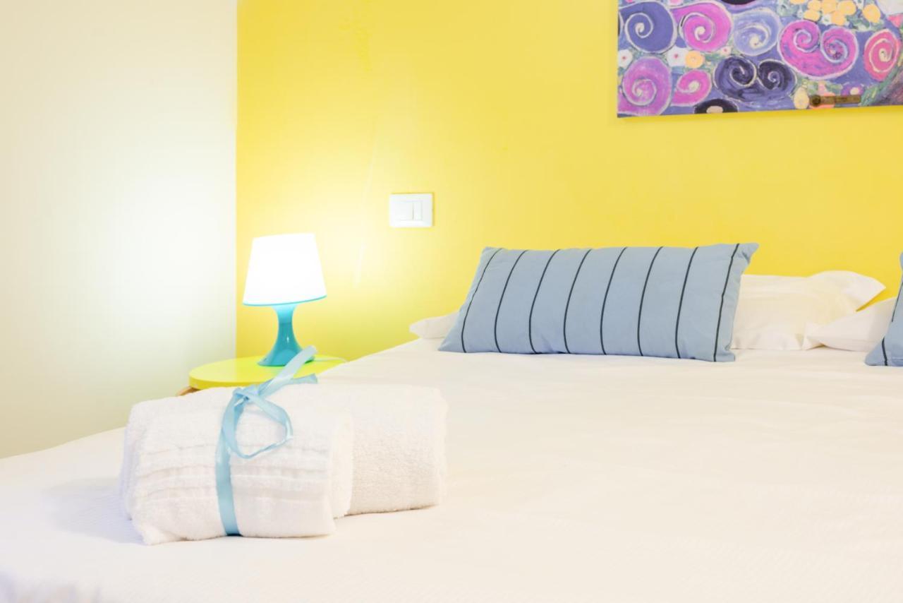Casalmare Apartments One Step From The Sea Mola di Bari Bagian luar foto